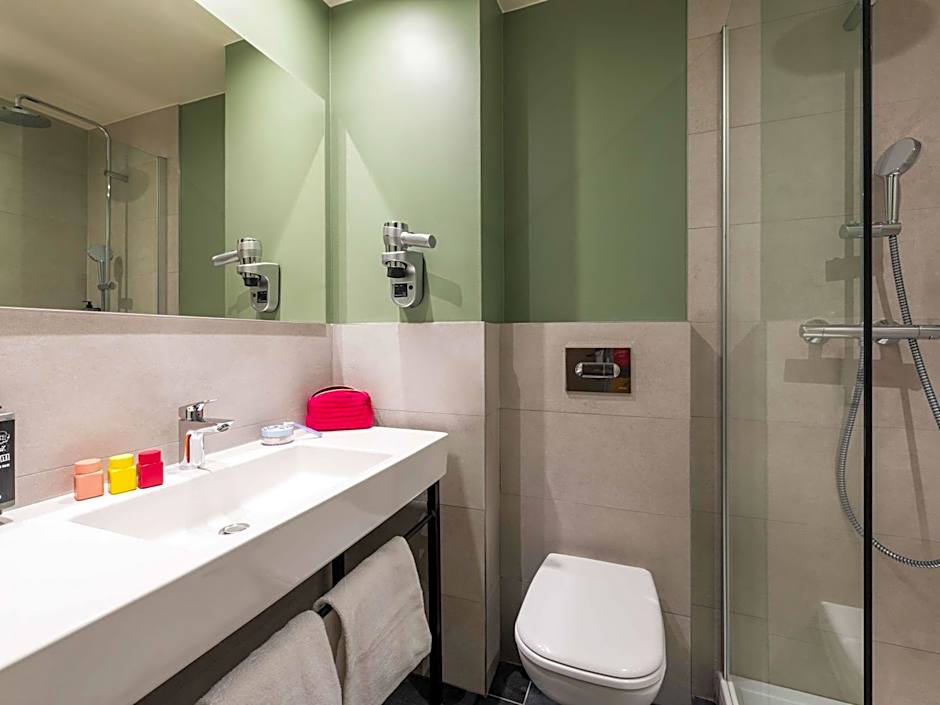 ibis Nuits Saint Georges