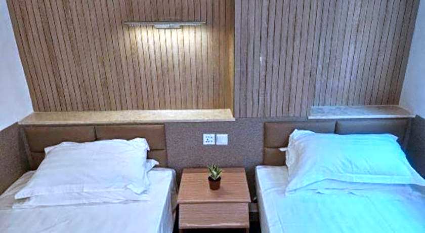 Man Va Hotel