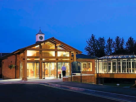 Macdonald Hill Valley Hotel Golf & Spa