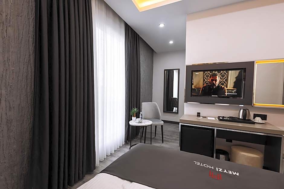 Meyzi Hotel
