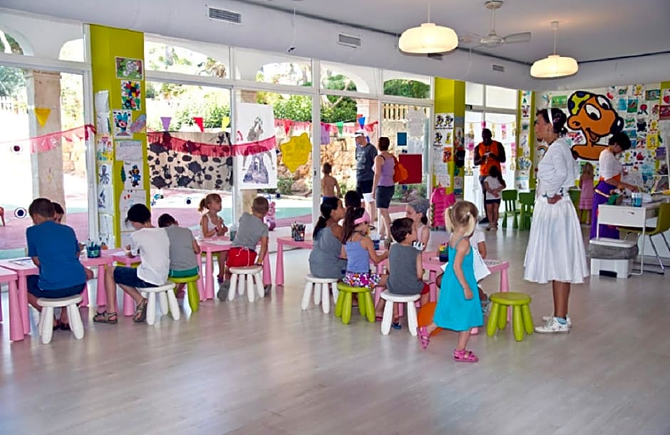 Beach Club Font de Sa Cala