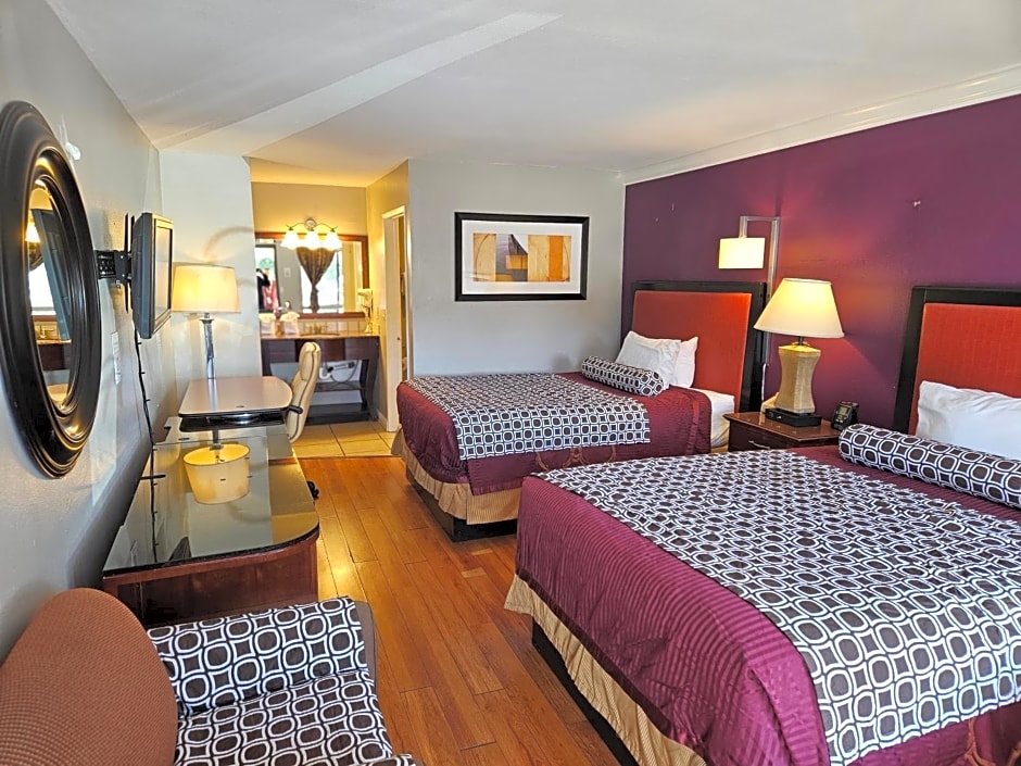 Fullerton Inn