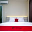 RedDoorz Plus near RS JIH Solo