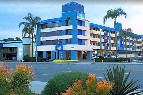 Capri Suites Anaheim