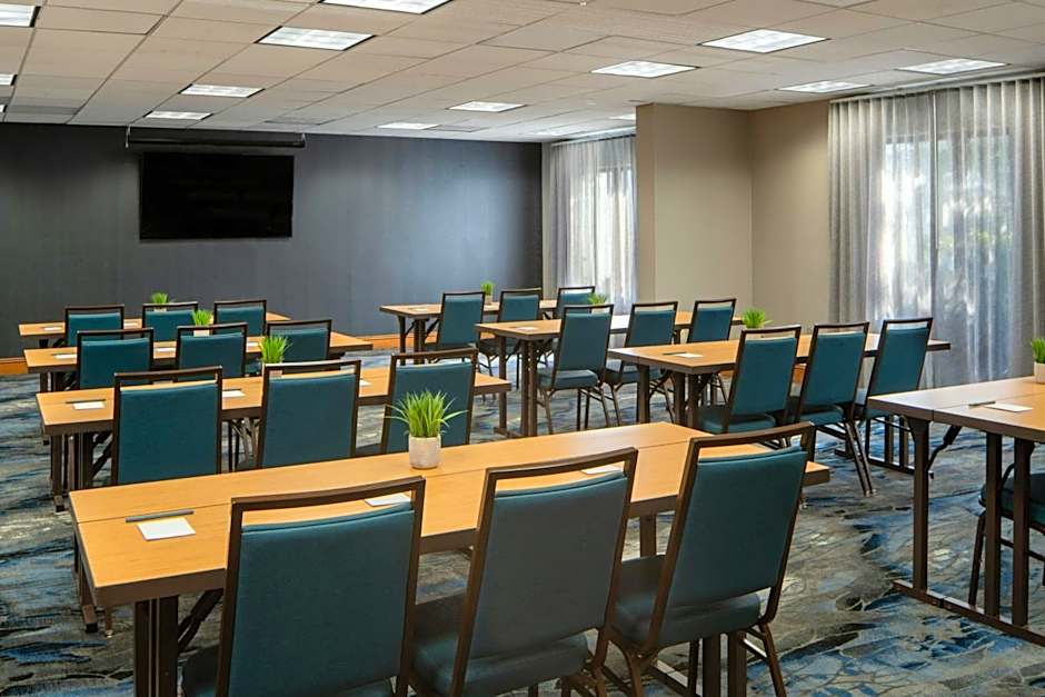Fairfield Inn & Suites by Marriott Atlanta Airport South/Sullivan Road
