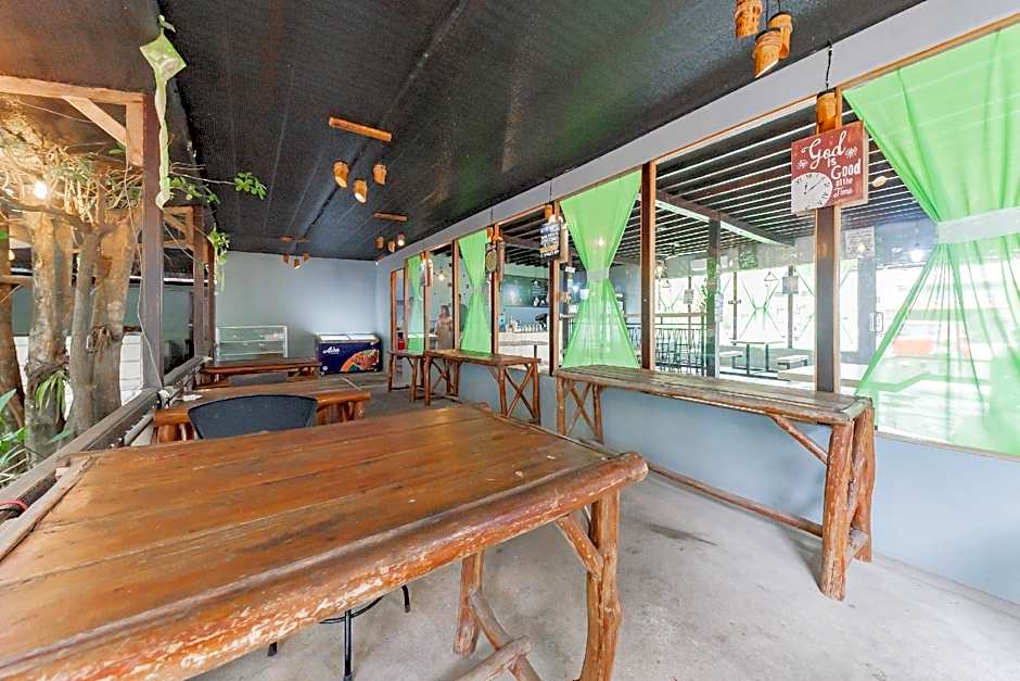 Urbanview Hotel Tropical Ketapang by RedDoorz