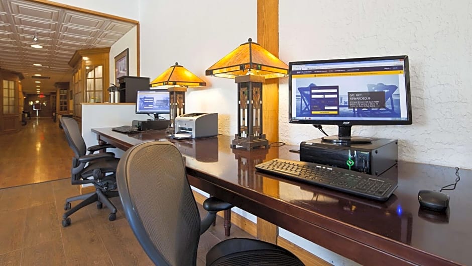 Best Western Prairie Inn & Conference Center