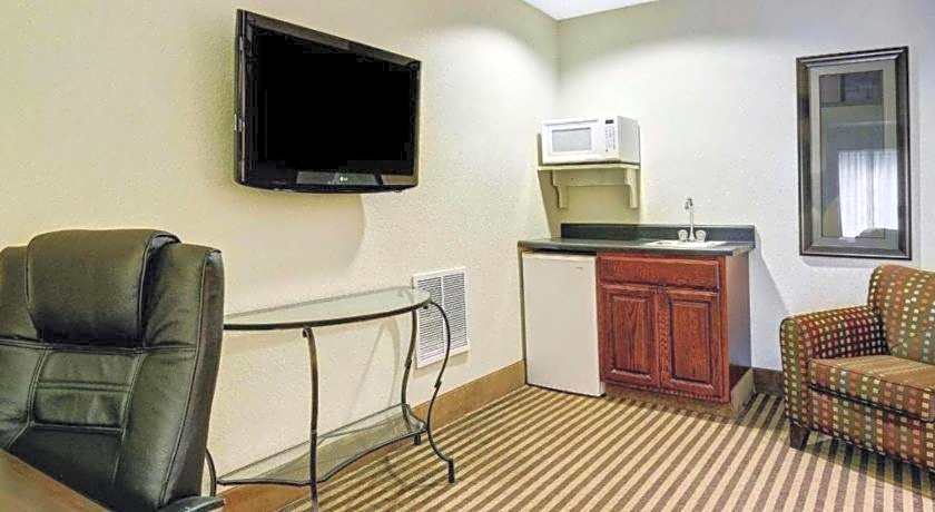 Comfort Inn & Suites Hot Springs Midtown