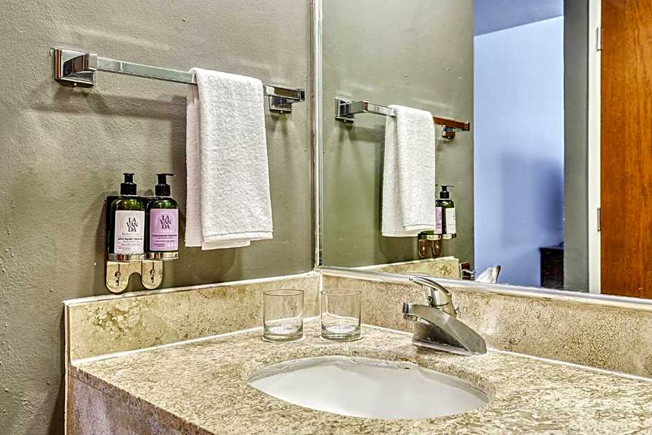 Fiesta Inn Express San Luis Potosí Oriente
