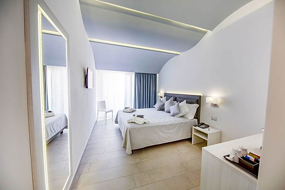 Ossuna Bay Hotel Boutique