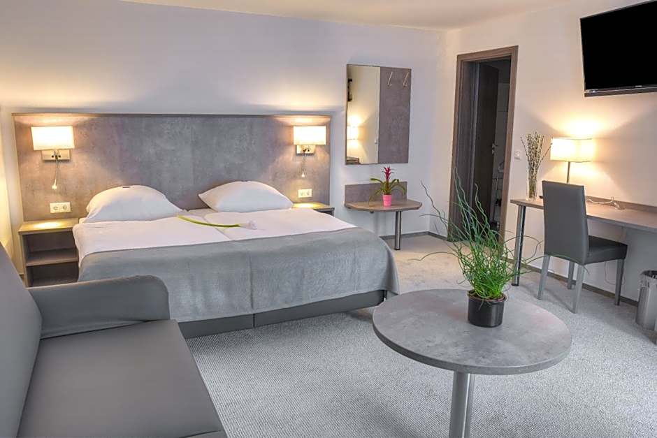 Fast Lane Hotel