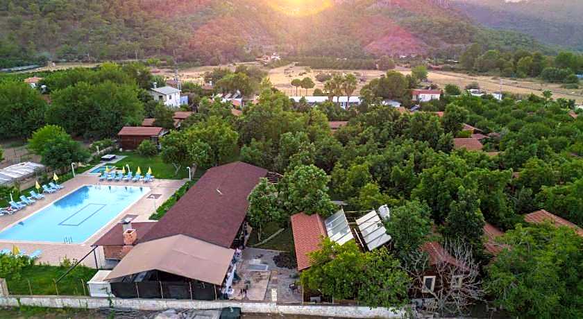 APELLA HOTEL
