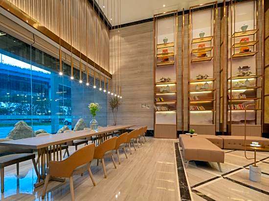 Maison New Hotel