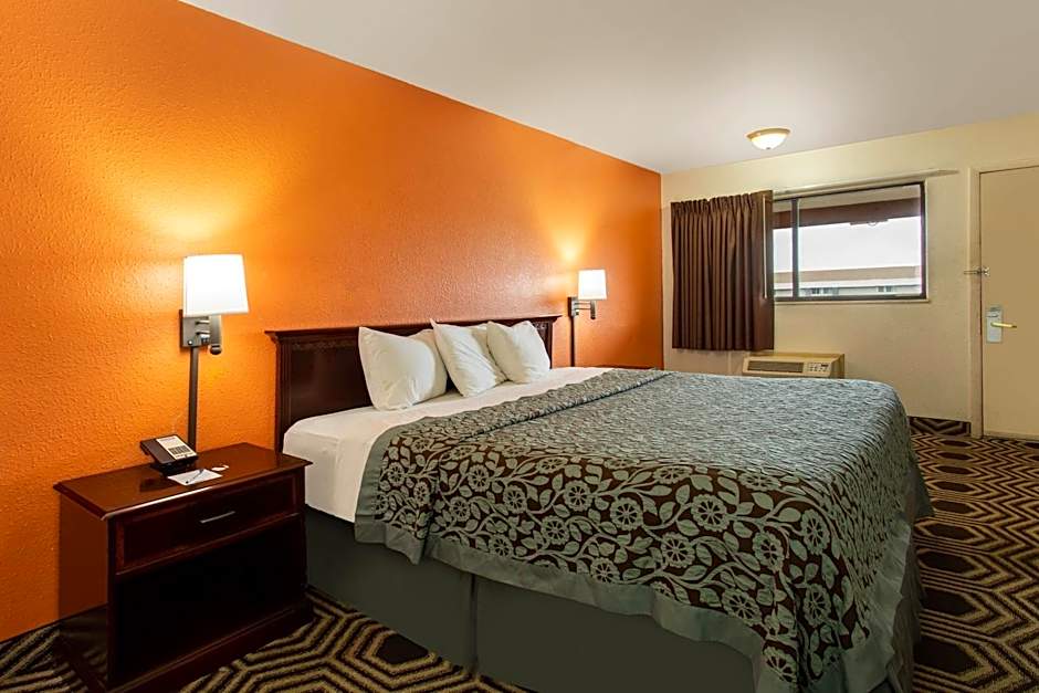 Travelodge by Wyndham South Holland