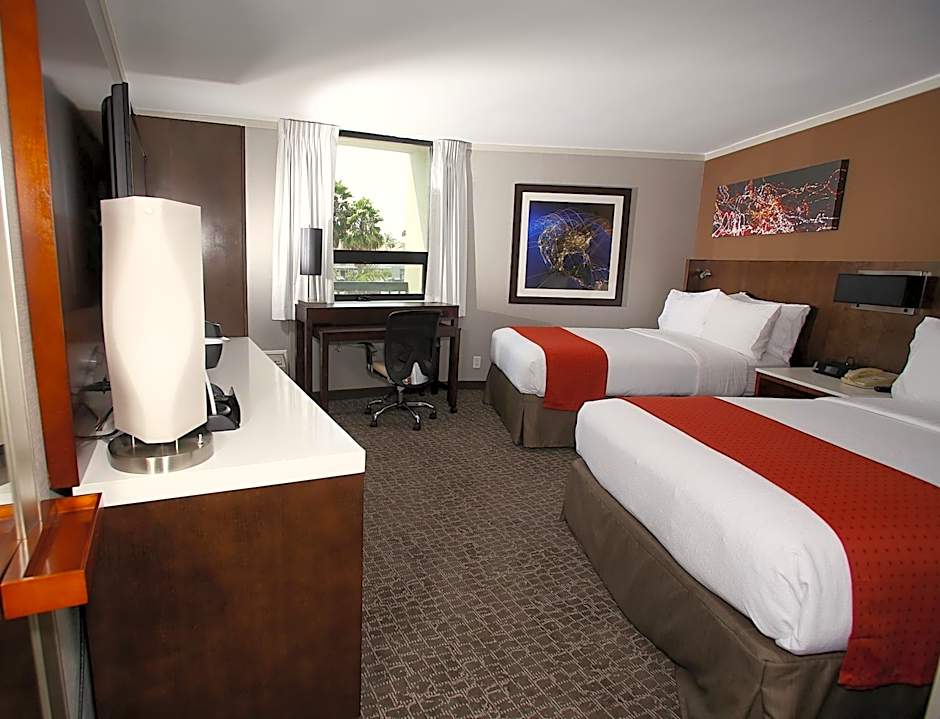 Holiday Inn Long Beach - Airport By IHG