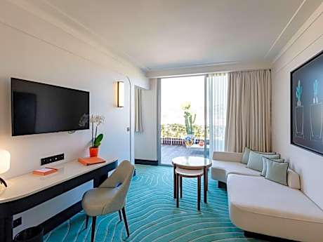 Serenity Suite with Terrace and City View