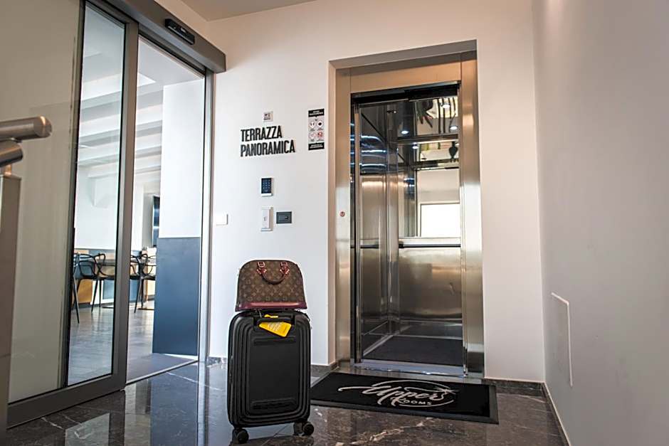 Upper - Boutique Hotel