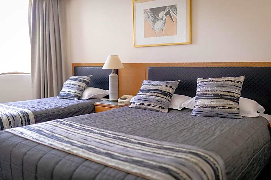 Charbonnier Motor Inn