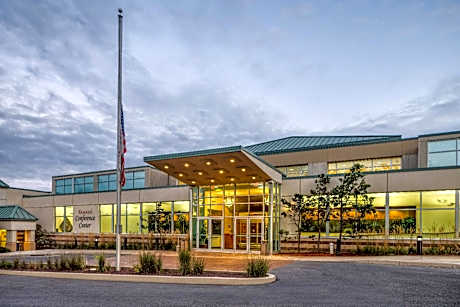 Ramada Hotel & Conference Center by Wyndham State College 