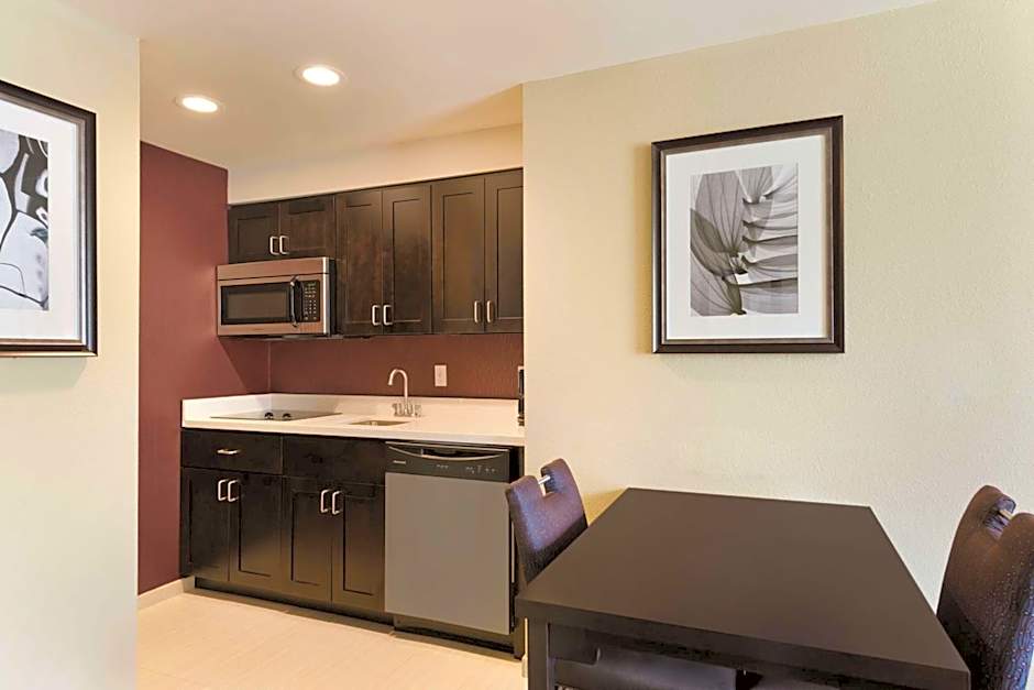 Homewood Suites By Hilton Mobile I-65/Airport Blvd