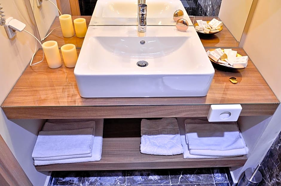 Hotel Capitolina City Chic