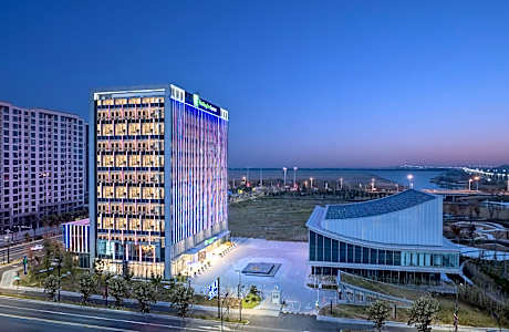 Holiday Inn Express Taizhou Toumen Port By IHG