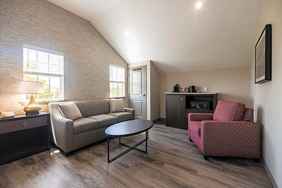 Normandy Farm Hotel & Conference Center