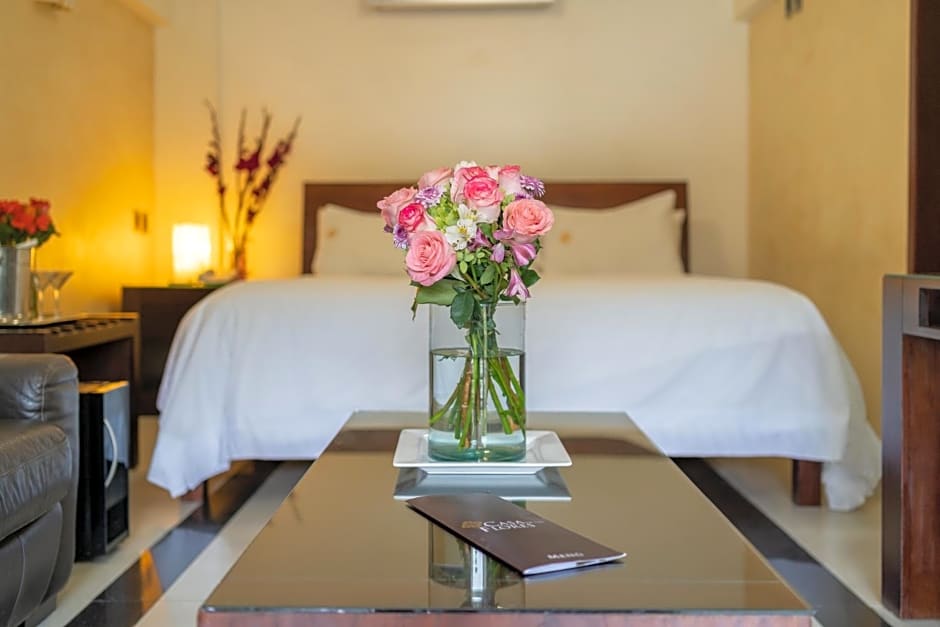 Casa de las Flores Hotel