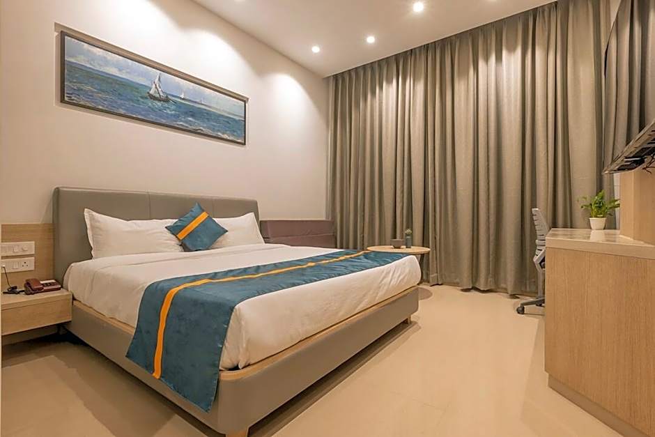 Hotel Shreeji Vatika, Airport Road