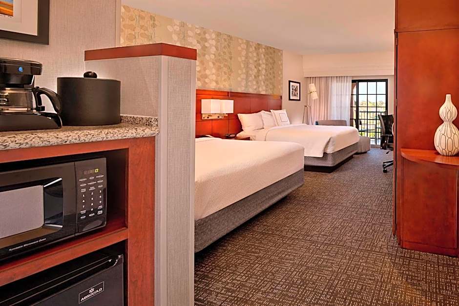 Courtyard by Marriott Stuart