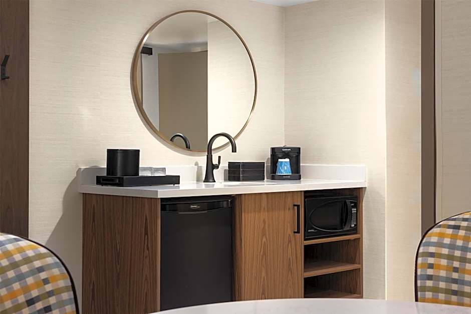 Embassy Suites by Hilton Cincinnati Northeast Blue Ash