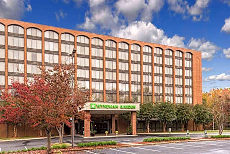 Wyndham Garden Williamsburg Busch Gardens Area