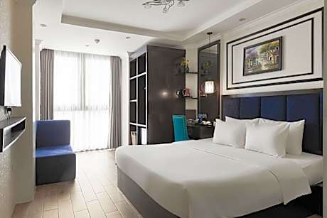 Junior Suite with Balcony