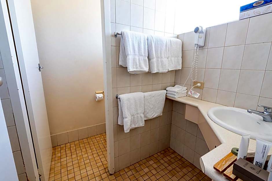 Hospitality Inn Geraldton SureStay Collection by Best Western