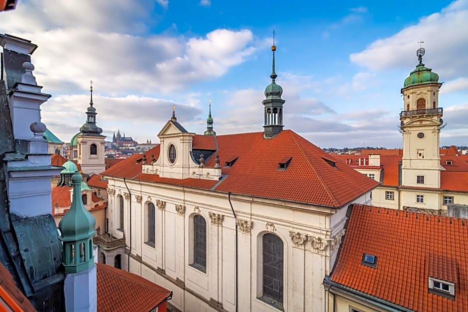 Royal Road Residence