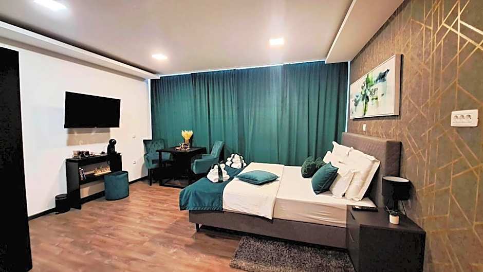 Arcobaleno Apartments & Rooms