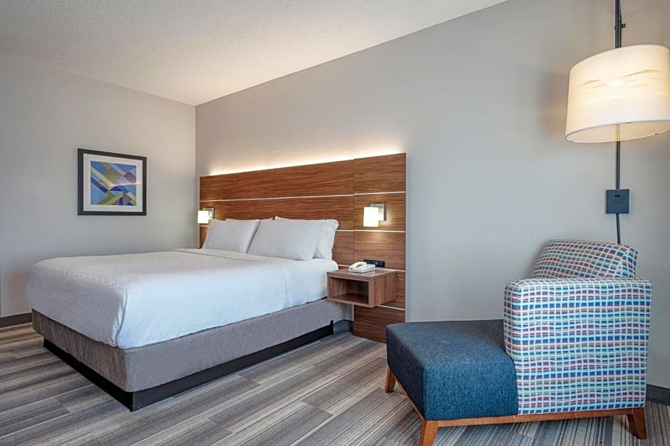 Holiday Inn Express & Suites Vandalia By IHG