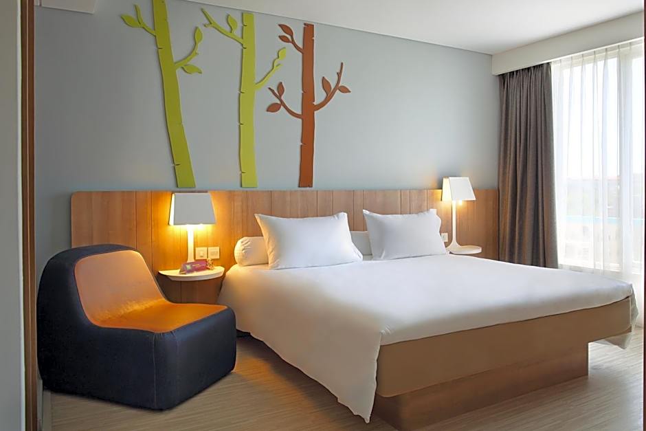 Grand Livio Kuta Hotel
