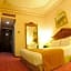 Golden Tulip Serenada Hamra Hotel