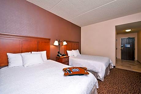 Queen Room with Two Queen Beds Mobility Accessbile - Non-Smoking