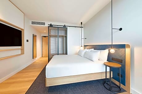 King Guest room ocean view