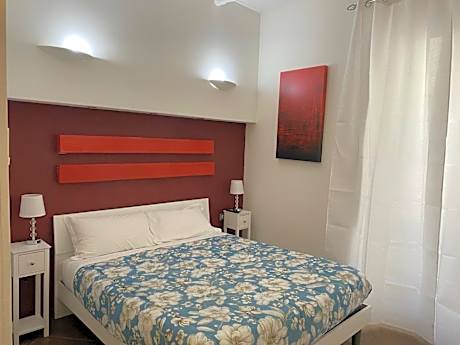 Deluxe Studio