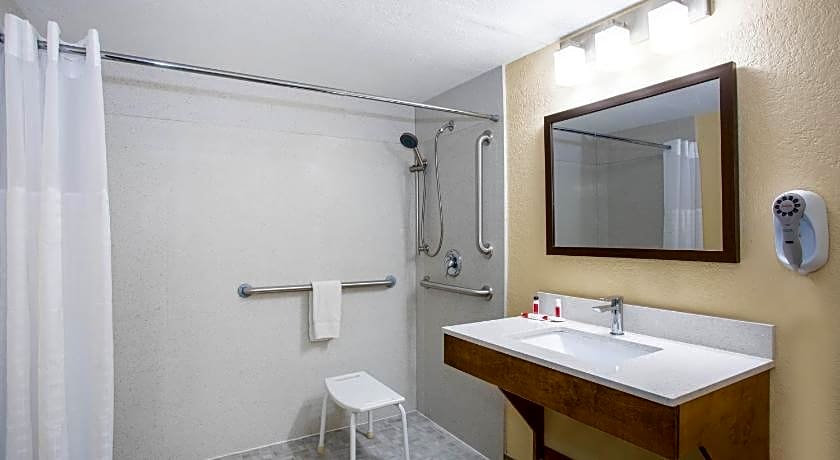 Days Inn by Wyndham Apopka/Orlando