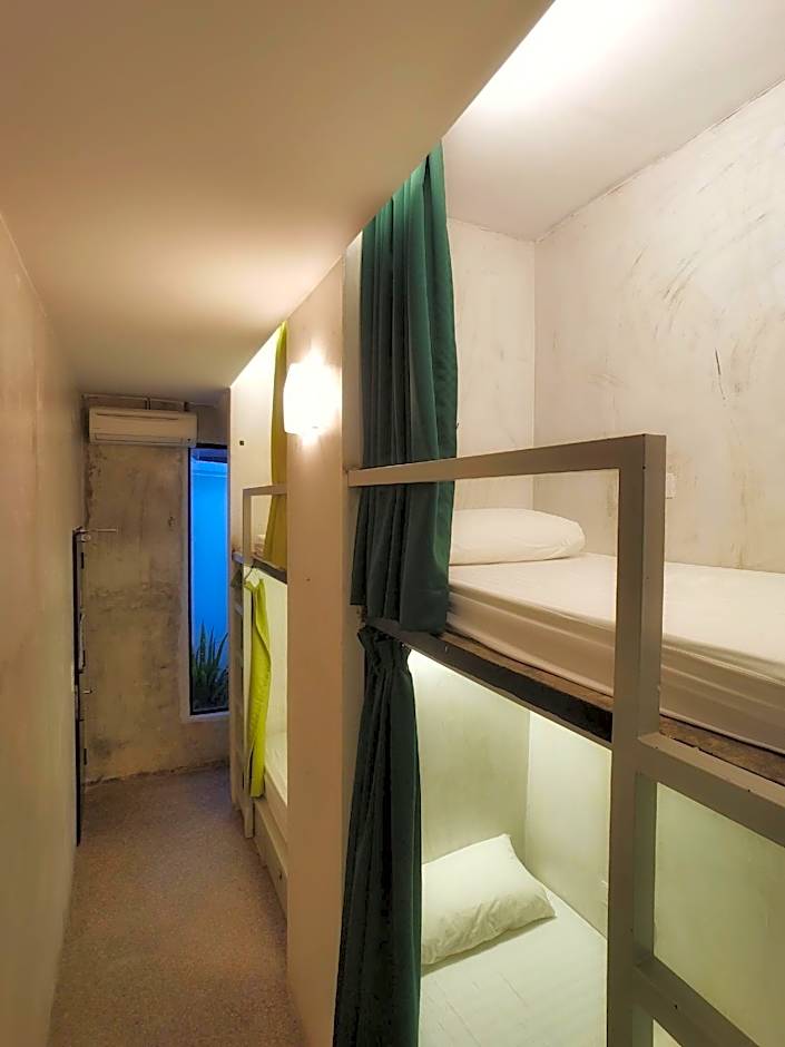 Beds In Garden Hostel