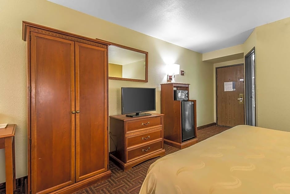 Quality Inn South Colorado Springs