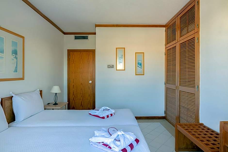 Muthu Oura Praia Hotel