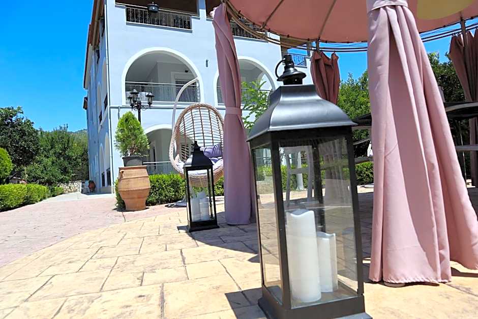 Delphin Rooms Sivota