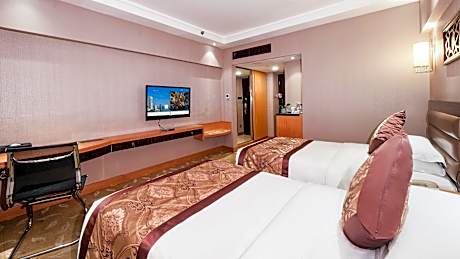 Landmark City View Twin Bedroom