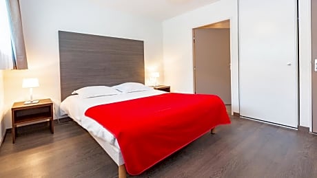 Studio (2 Adults) - View on Polders