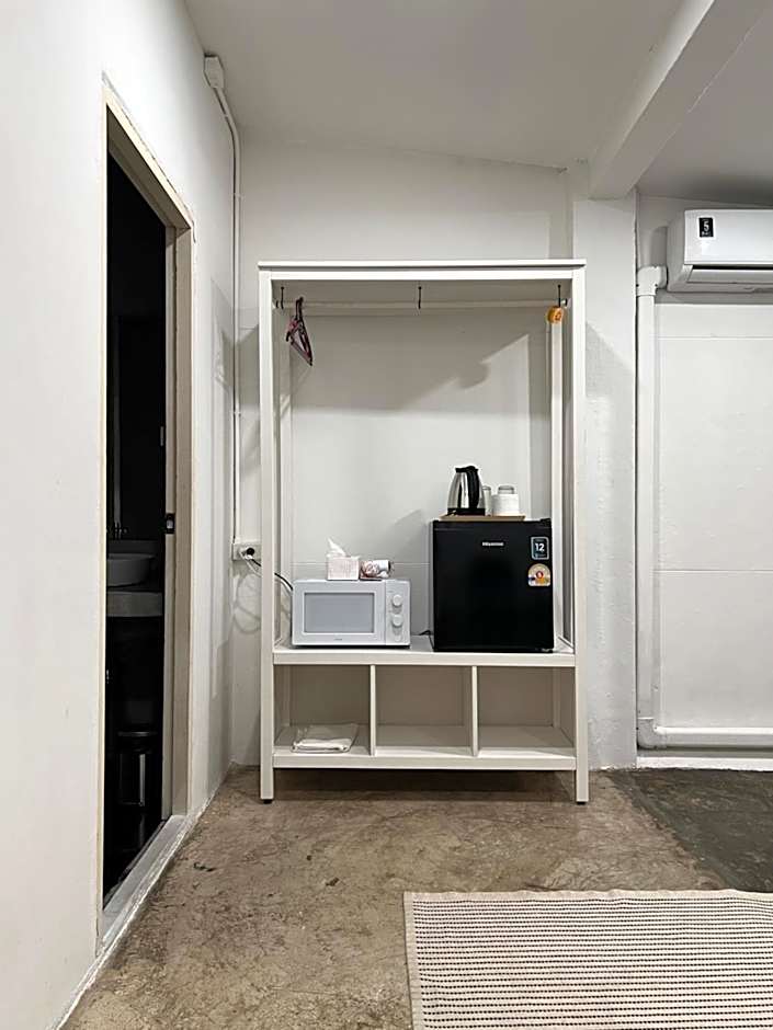 Chatel Samyan - Self check-in